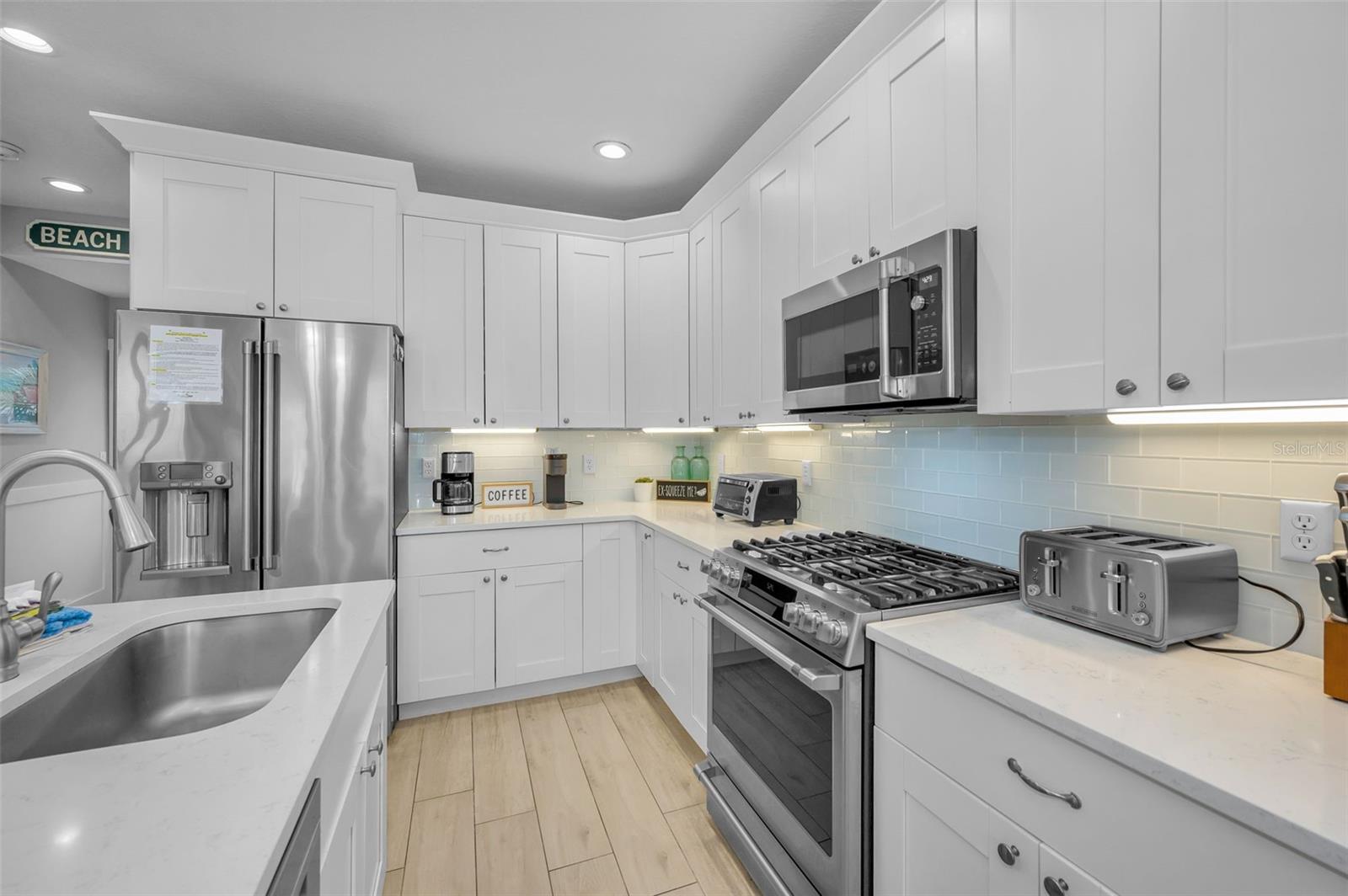 Indian Rocks Beach, Florida, 33785, United States, 4 Bedrooms Bedrooms, ,4 BathroomsBathrooms,Residential,Active,2007261