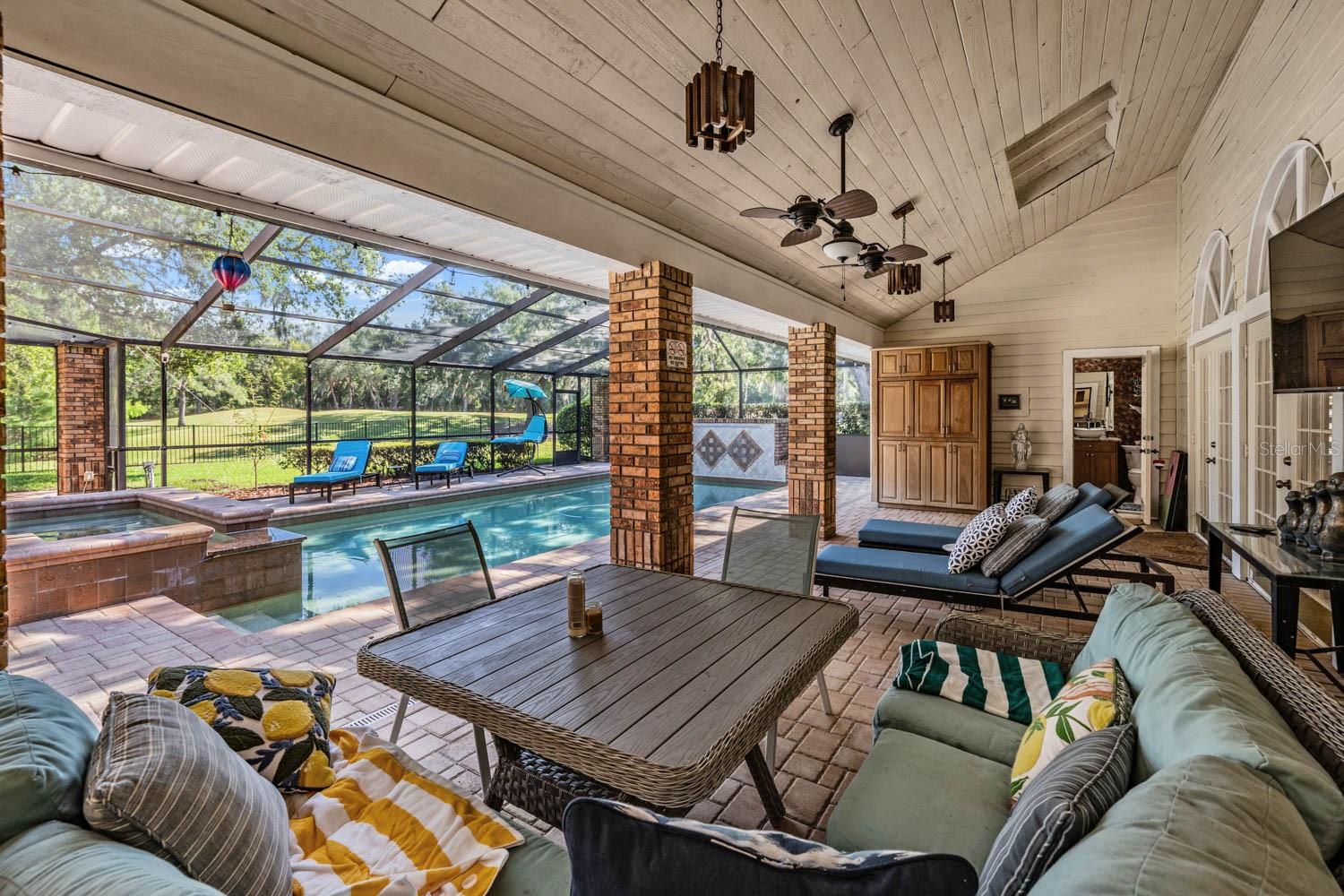 Tarpon Springs, Florida, 34688, United States, 4 Bedrooms Bedrooms, ,4 BathroomsBathrooms,Residential,Active,2044985