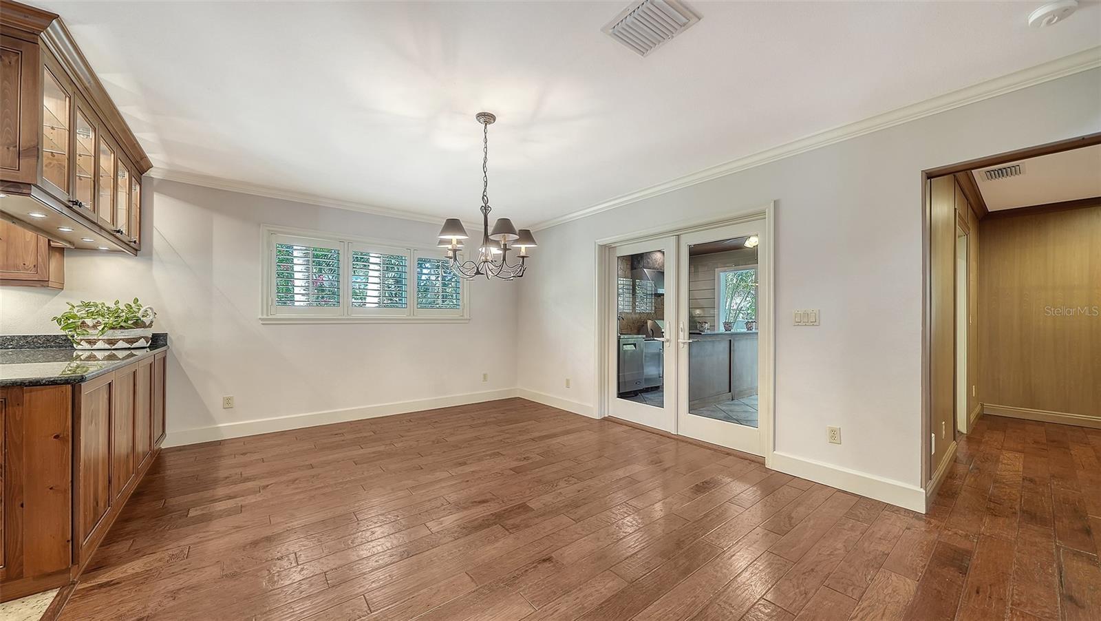 Sarasota, Florida, 34239, United States, 3 Bedrooms Bedrooms, ,3 BathroomsBathrooms,Residential,Active,2013163