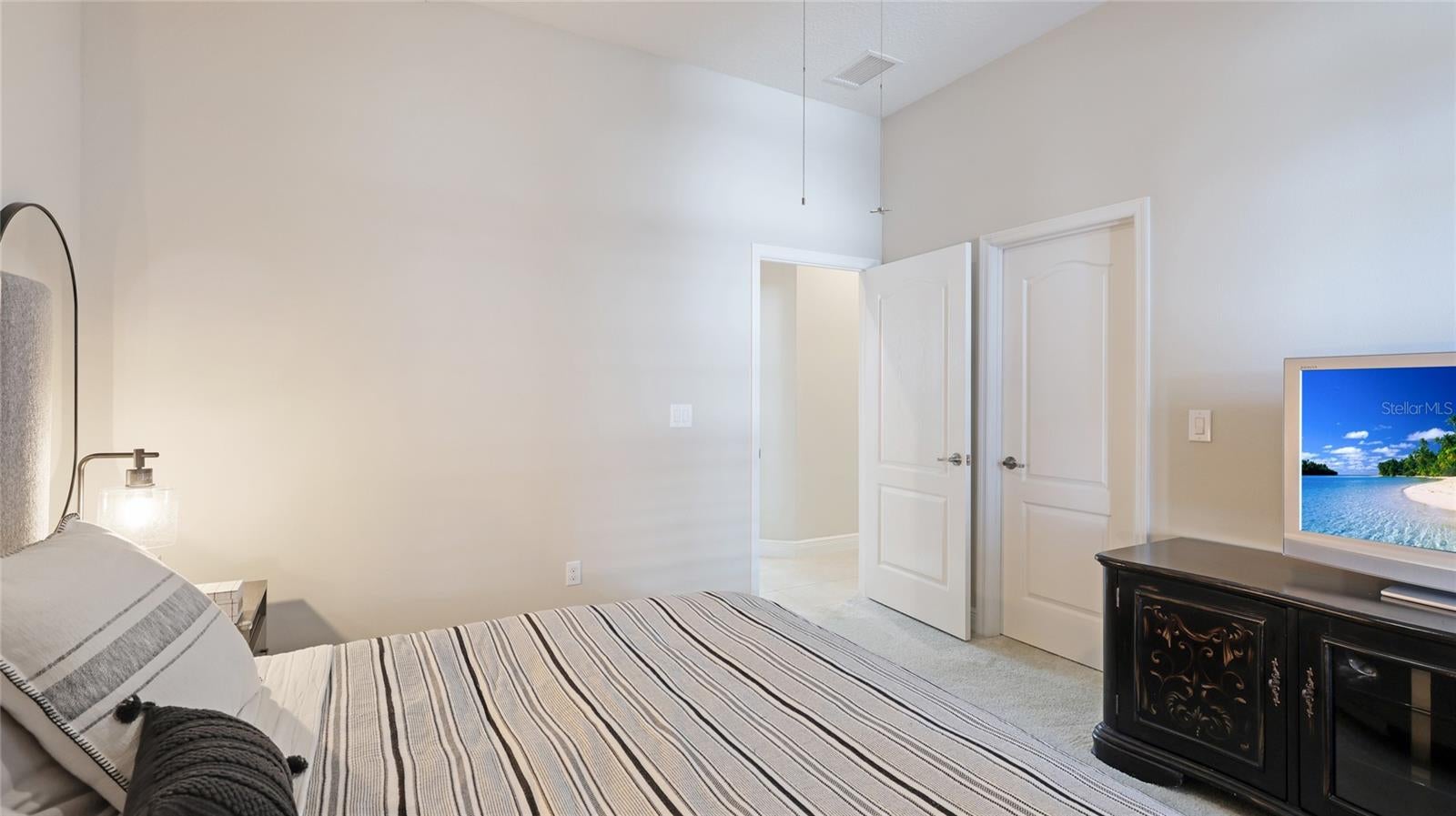 Bradenton, Florida, 34209, United States, 3 Bedrooms Bedrooms, ,2 BathroomsBathrooms,Residential,Active,1973534