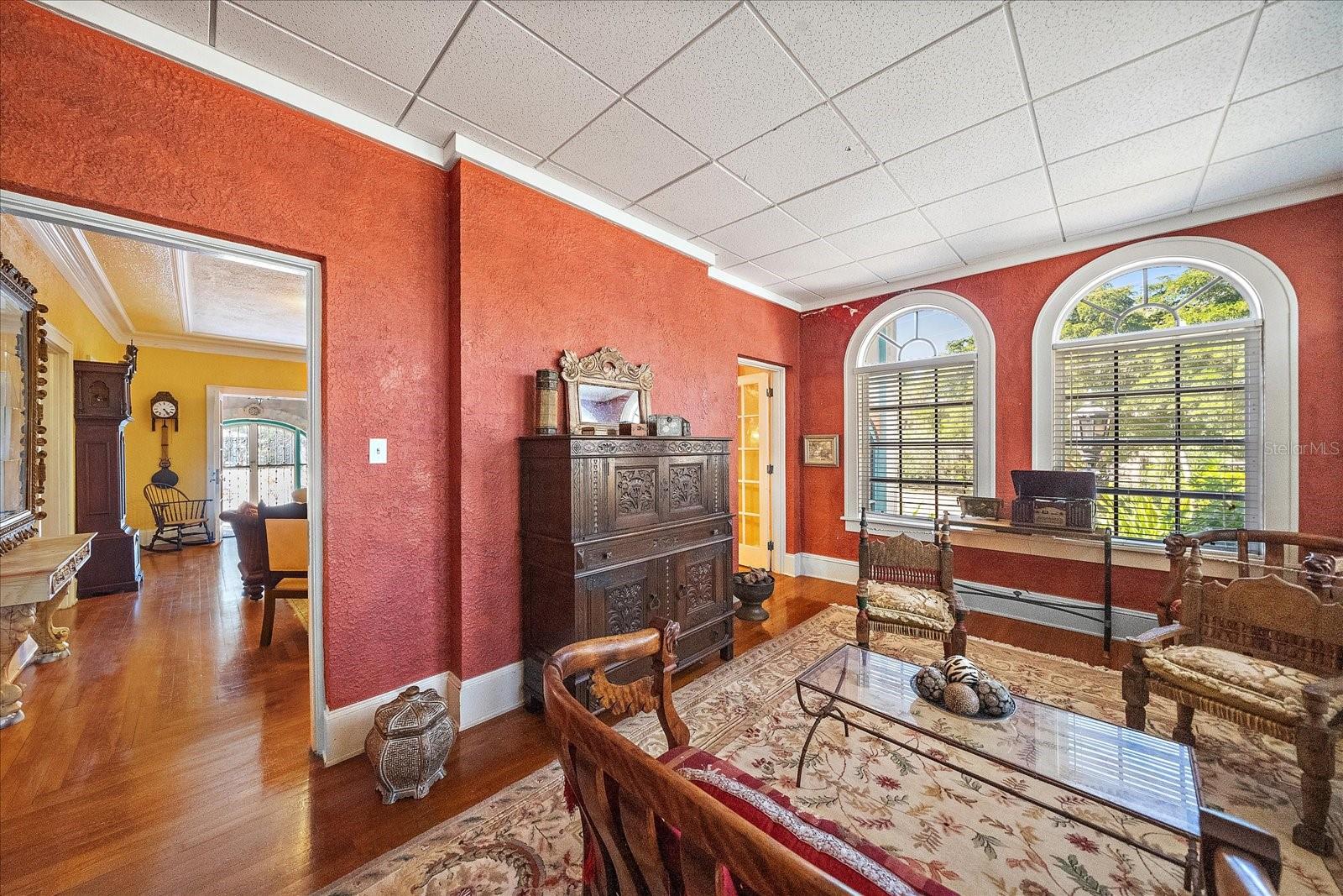 Sarasota, Florida, 34234, United States, 6 Bedrooms Bedrooms, ,5 BathroomsBathrooms,Residential,Active,2002321