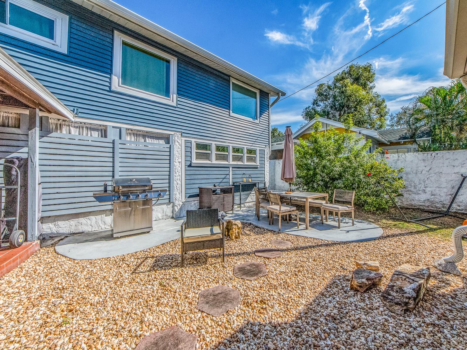 St Petersburg, Florida, 33705, United States, 6 Bedrooms Bedrooms, ,4 BathroomsBathrooms,Residential,Active,1986869