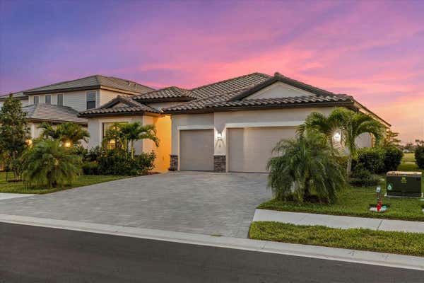 5118 HORIZON EDGE CV, LAKEWOOD RANCH, FL 34211, photo 2 of 64