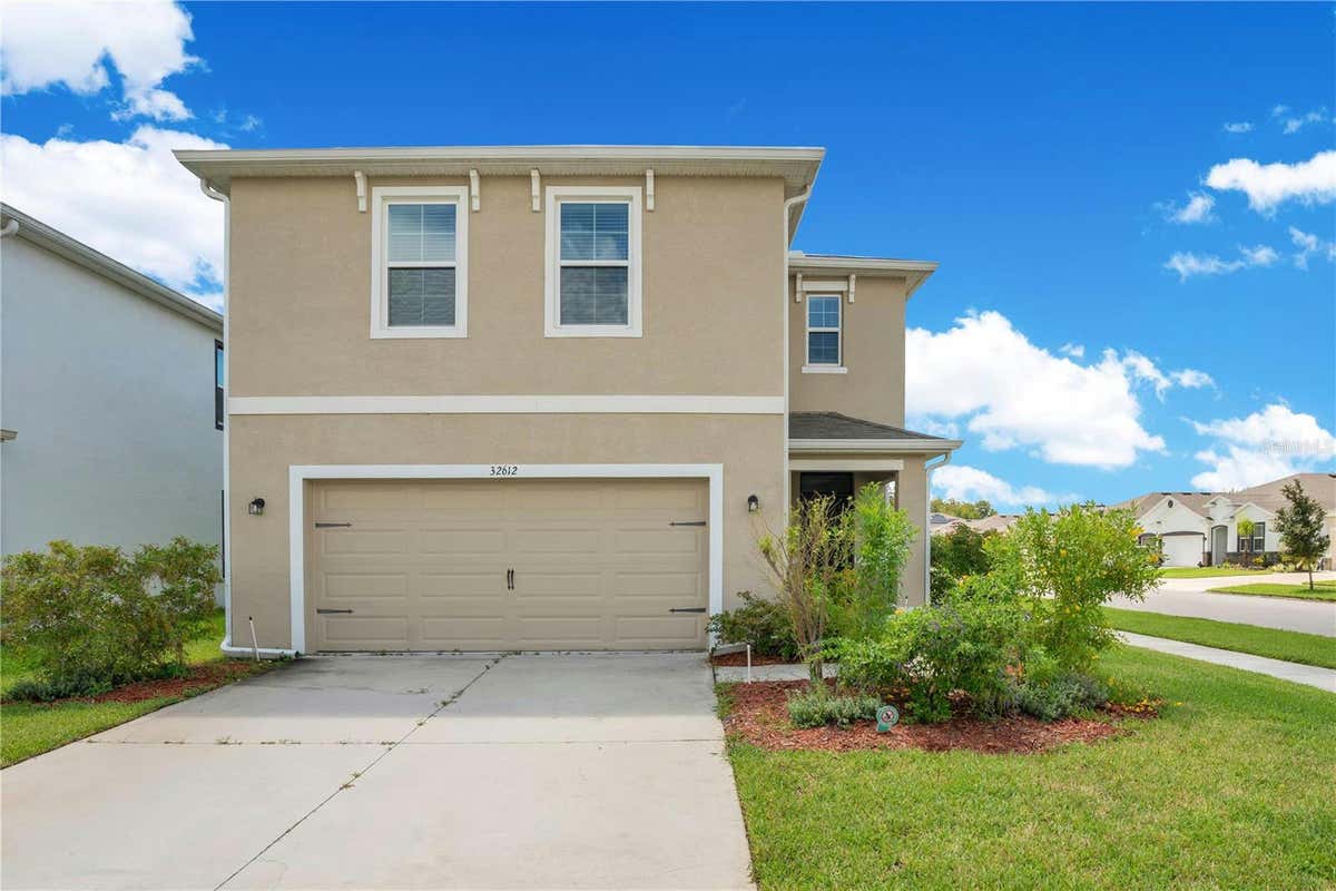 32612 ABBY LAX LN, WESLEY CHAPEL, FL 33543, photo 1 of 40