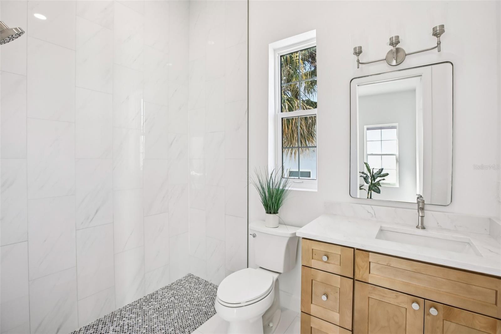 St Petersburg, Florida, 33704, United States, 4 Bedrooms Bedrooms, ,4 BathroomsBathrooms,Residential,Active,2015262