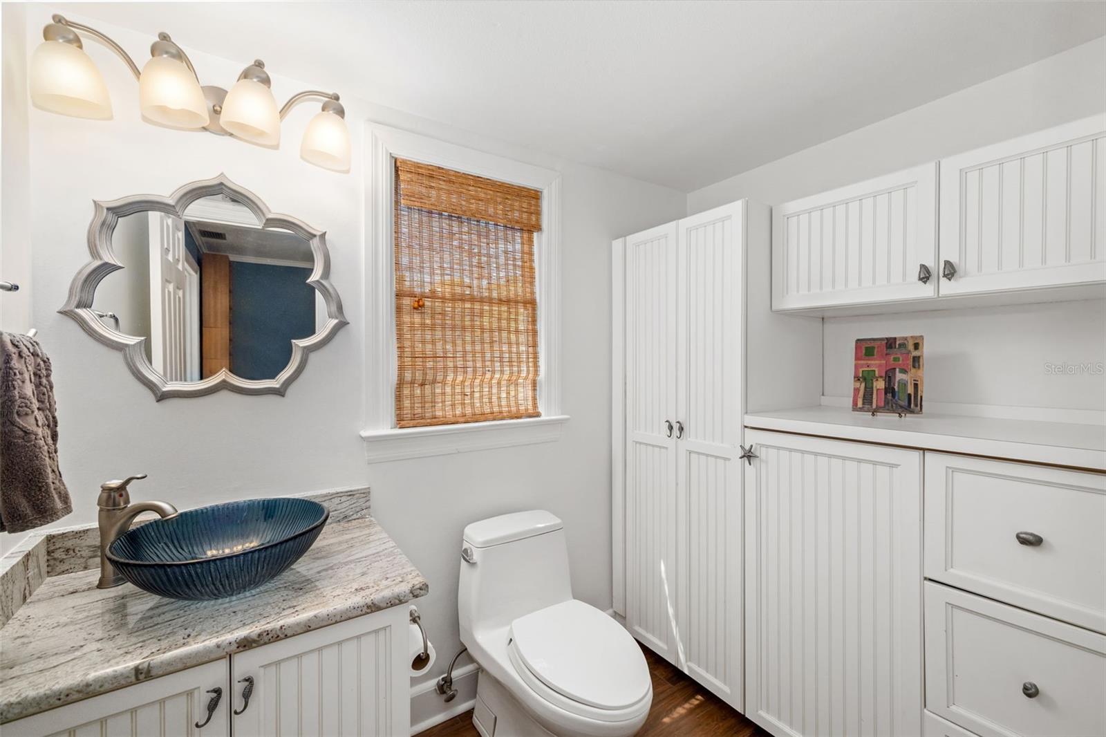 Sarasota, Florida, 34231, United States, 4 Bedrooms Bedrooms, ,4 BathroomsBathrooms,Residential,Active,1999174