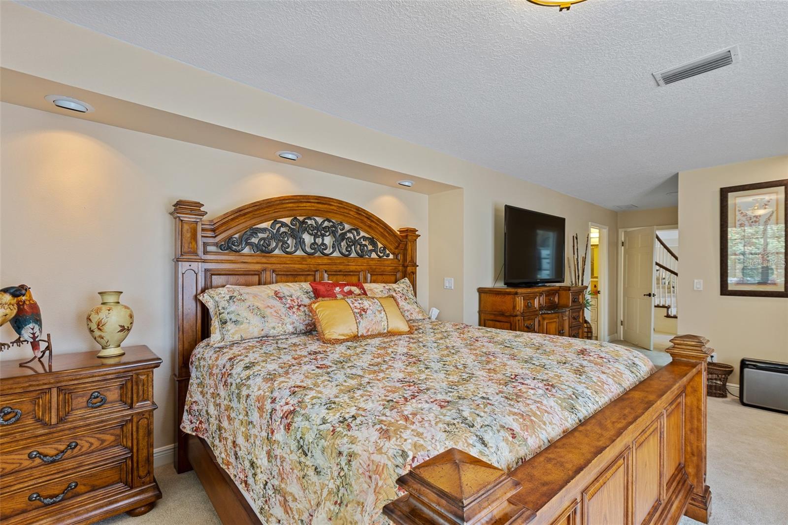 Port Orange, Florida, 32128, United States, 4 Bedrooms Bedrooms, ,6 BathroomsBathrooms,Residential,Active,1797944
