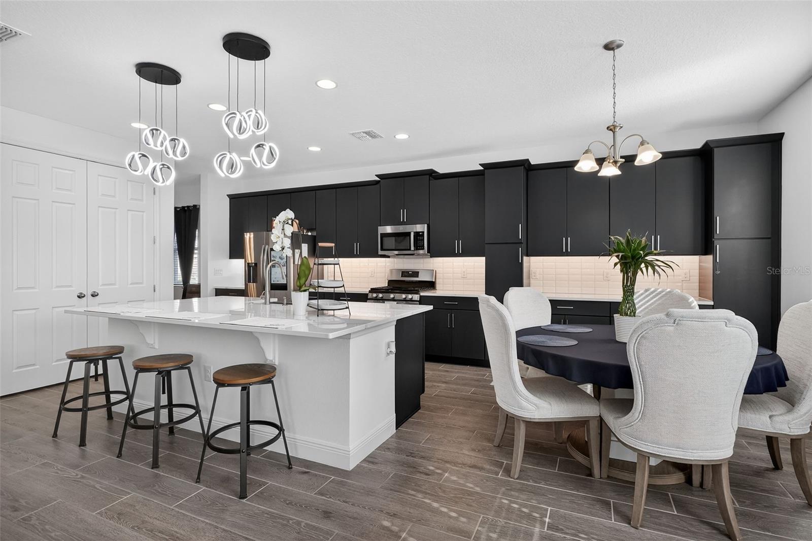 Mount Dora, Florida, 32757, United States, 7 Bedrooms Bedrooms, ,6 BathroomsBathrooms,Residential,Active,2007648