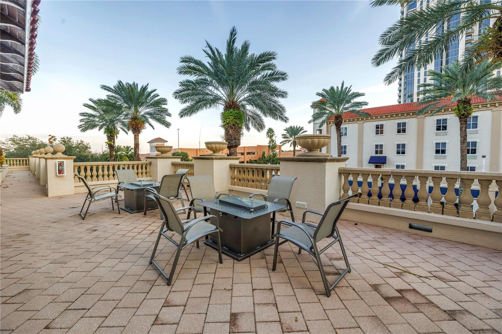 St Petersburg, Florida, 33701, United States, 2 Bedrooms Bedrooms, ,3 BathroomsBathrooms,Residential,Active,1993954