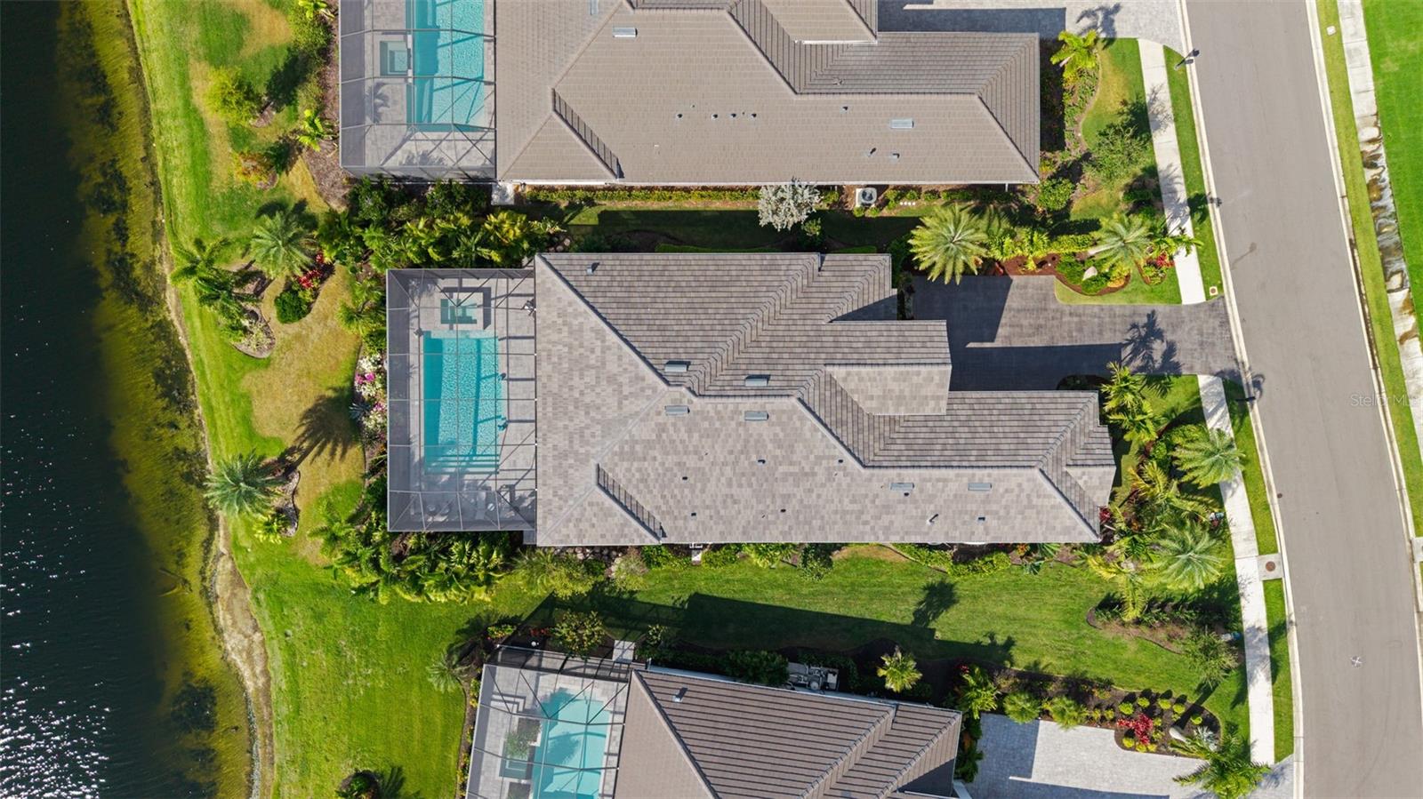 Bradenton, Florida, 34202, United States, 3 Bedrooms Bedrooms, ,4 BathroomsBathrooms,Residential,Active,1987272