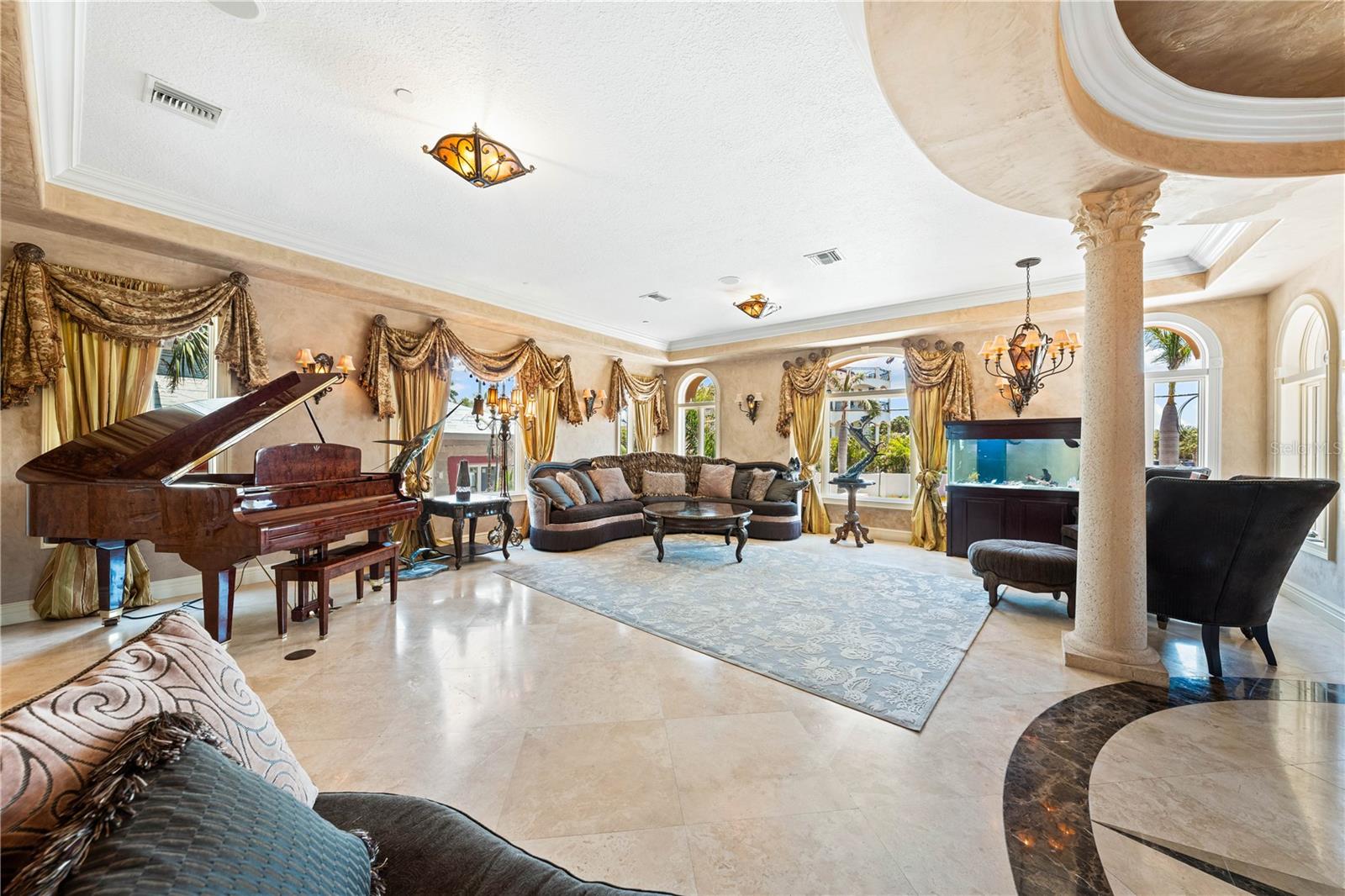 Sarasota, Florida, 34236, United States, 5 Bedrooms Bedrooms, ,6 BathroomsBathrooms,Residential,Active,1834475