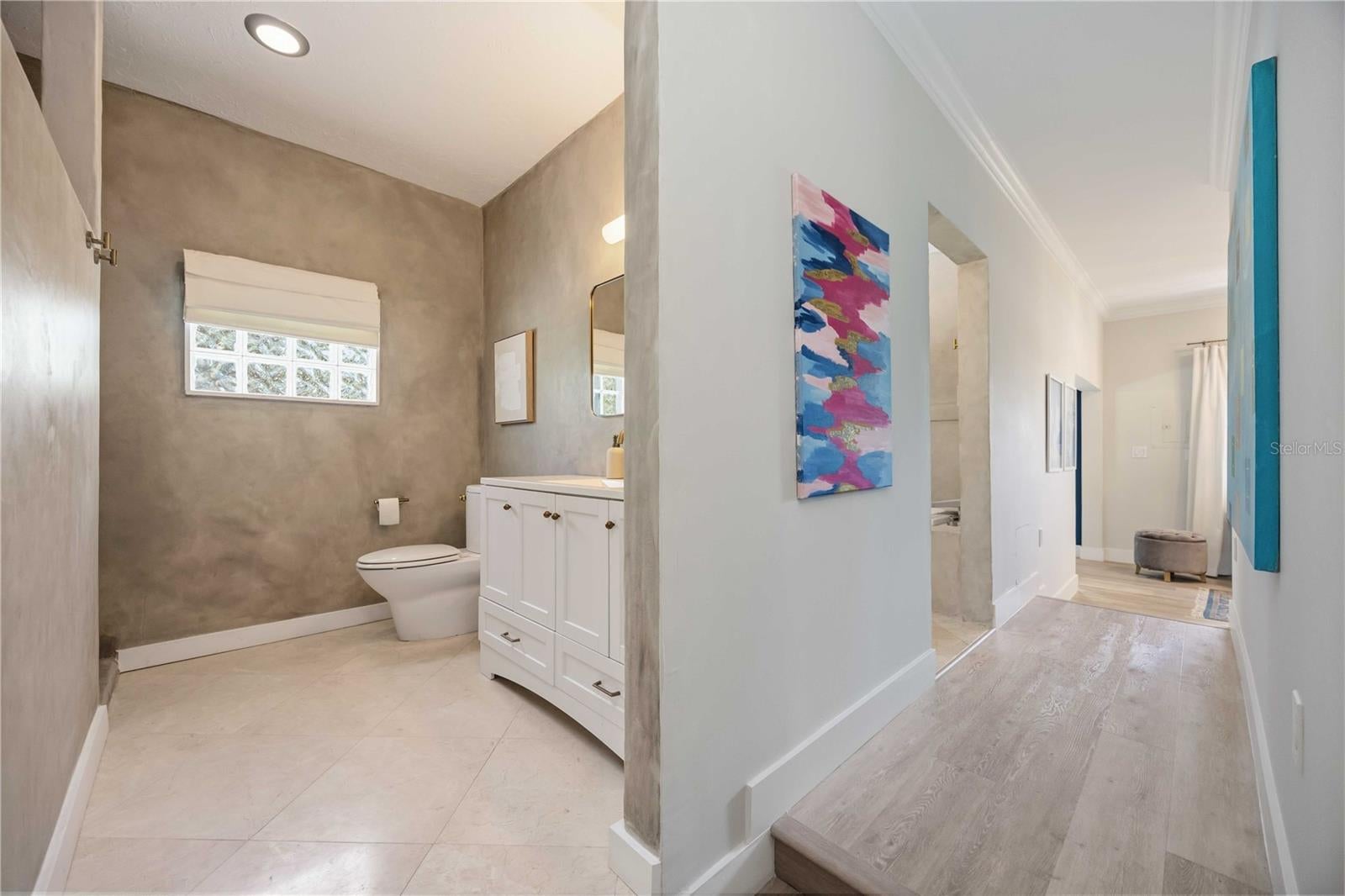 Sarasota, Florida, 34231, United States, 4 Bedrooms Bedrooms, ,4 BathroomsBathrooms,Residential,Active,2025612