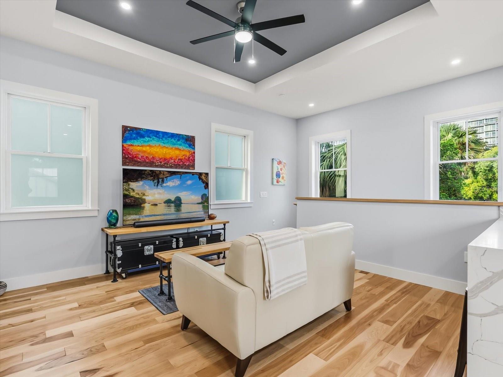 Orlando, Florida, 32801, United States, 4 Bedrooms Bedrooms, ,3 BathroomsBathrooms,Residential,Active,1972164