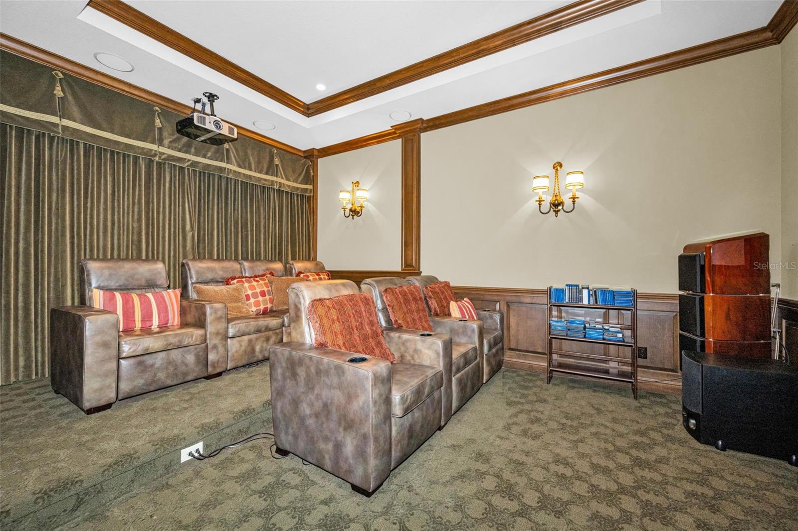 Trinity, Florida, 34655, United States, 5 Bedrooms Bedrooms, ,6 BathroomsBathrooms,Residential,Pending,2045561