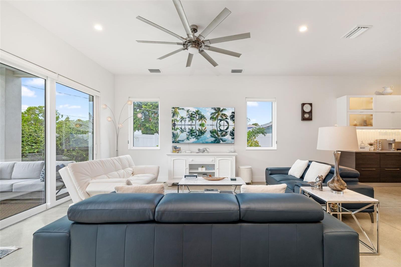 Sarasota, Florida, 34231, United States, 4 Bedrooms Bedrooms, ,3 BathroomsBathrooms,Residential,Active,1922484