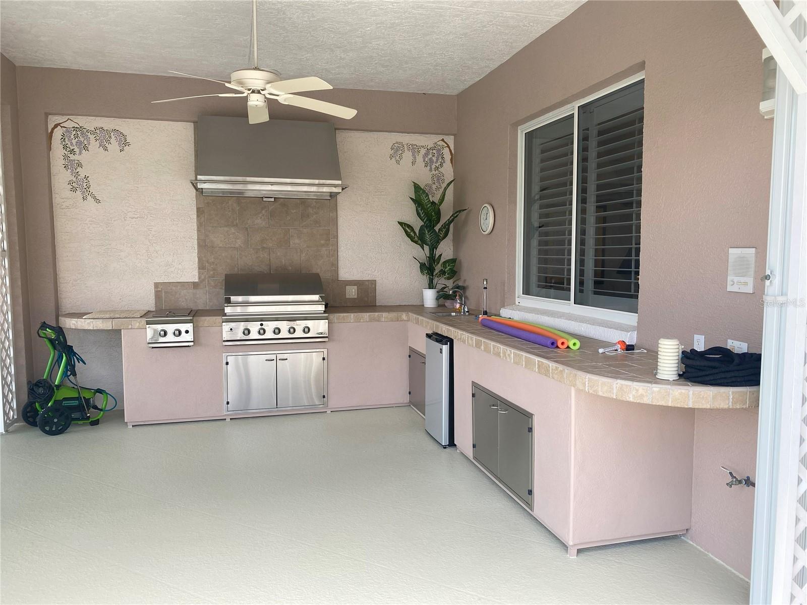 University Park, Florida, 34201, United States, 3 Bedrooms Bedrooms, ,3 BathroomsBathrooms,Residential,Active,1953644
