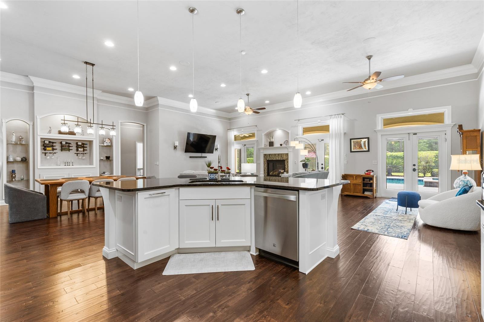 Newberry, Florida, 32669, United States, 4 Bedrooms Bedrooms, ,3 BathroomsBathrooms,Residential,Active,1810517