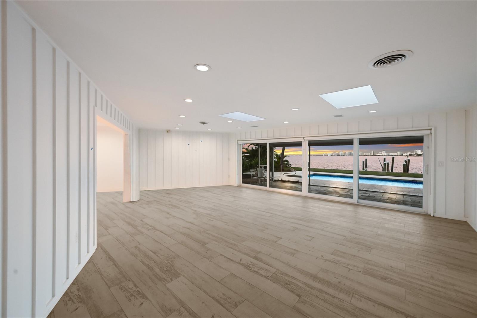 Sarasota, Florida, 34242, United States, 3 Bedrooms Bedrooms, ,2 BathroomsBathrooms,Residential,Active,2006986