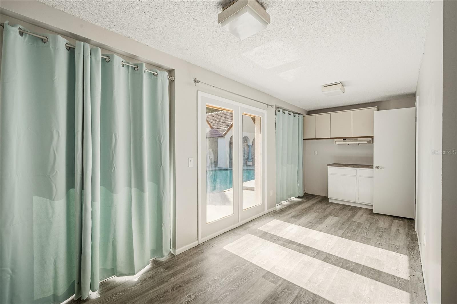 Longwood, Florida, 32779, United States, 4 Bedrooms Bedrooms, ,6 BathroomsBathrooms,Residential,Active,2006962