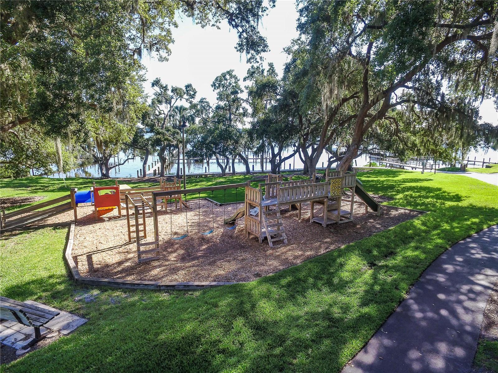 Palm Harbor, Florida, 34684, United States, 4 Bedrooms Bedrooms, ,4 BathroomsBathrooms,Residential,Active,1936412