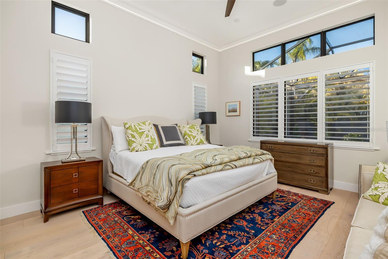 Sarasota, Florida, 34239, United States, 4 Bedrooms Bedrooms, ,5 BathroomsBathrooms,Residential,Active,2009172