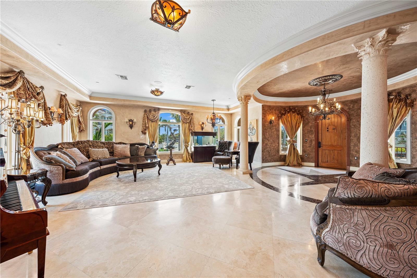 Sarasota, Florida, 34236, United States, 5 Bedrooms Bedrooms, ,6 BathroomsBathrooms,Residential,Active,1834475