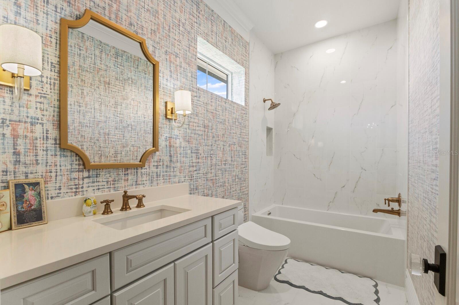 Bradenton, Florida, 34209, United States, 5 Bedrooms Bedrooms, ,6 BathroomsBathrooms,Residential,Active,1800164