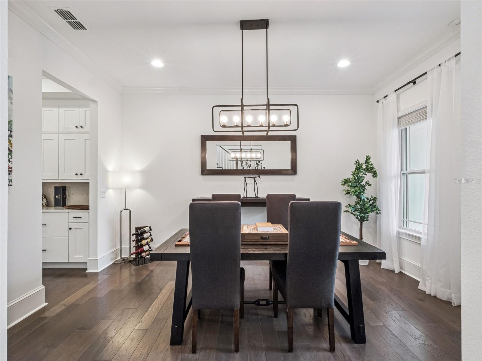 Winter Garden, Florida, 34787, United States, 5 Bedrooms Bedrooms, ,5 BathroomsBathrooms,Residential,Active,1969652