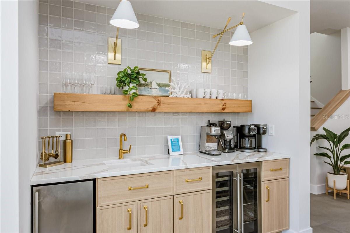 Cocoa Beach, Florida, 32931, United States, 5 Bedrooms Bedrooms, ,4 BathroomsBathrooms,Residential,Active,1954419