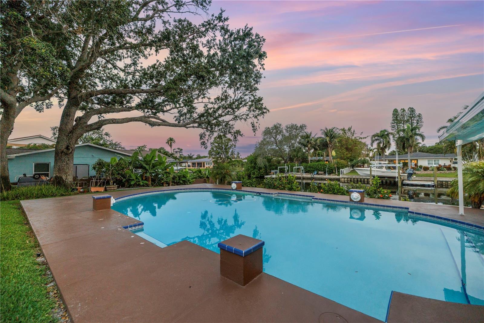 St Petersburg, Florida, 33703, United States, 5 Bedrooms Bedrooms, ,3 BathroomsBathrooms,Residential,Active,1824530