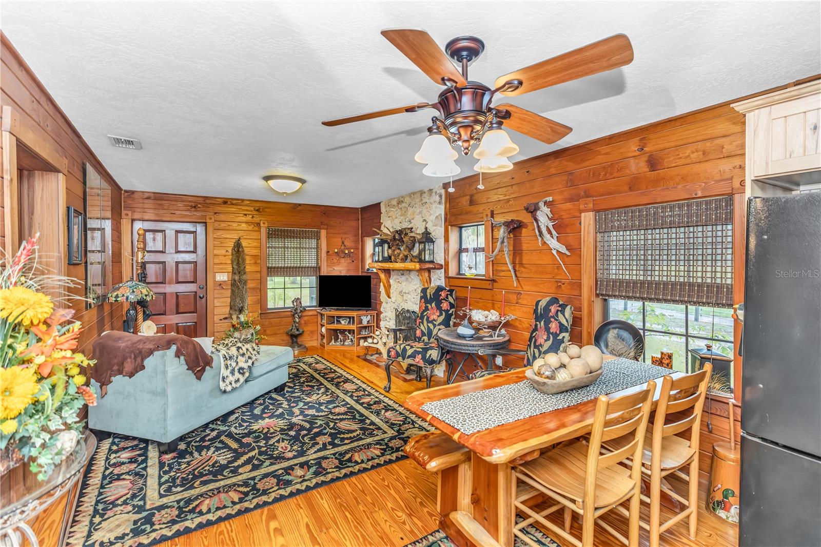 Crystal River, Florida, 34428, United States, 6 Bedrooms Bedrooms, ,5 BathroomsBathrooms,Residential,Active,1945058