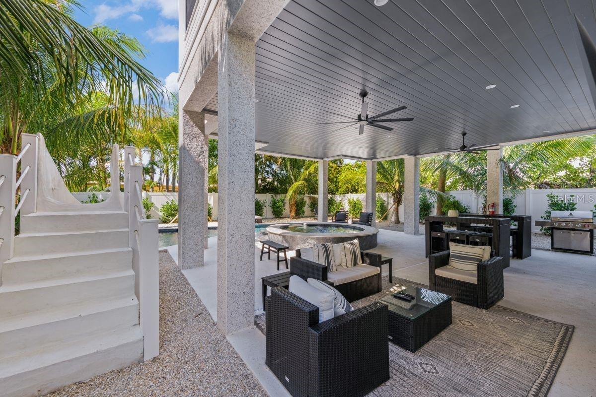 Sarasota, Florida, 34242, United States, 7 Bedrooms Bedrooms, ,8 BathroomsBathrooms,Residential,Active,1773223