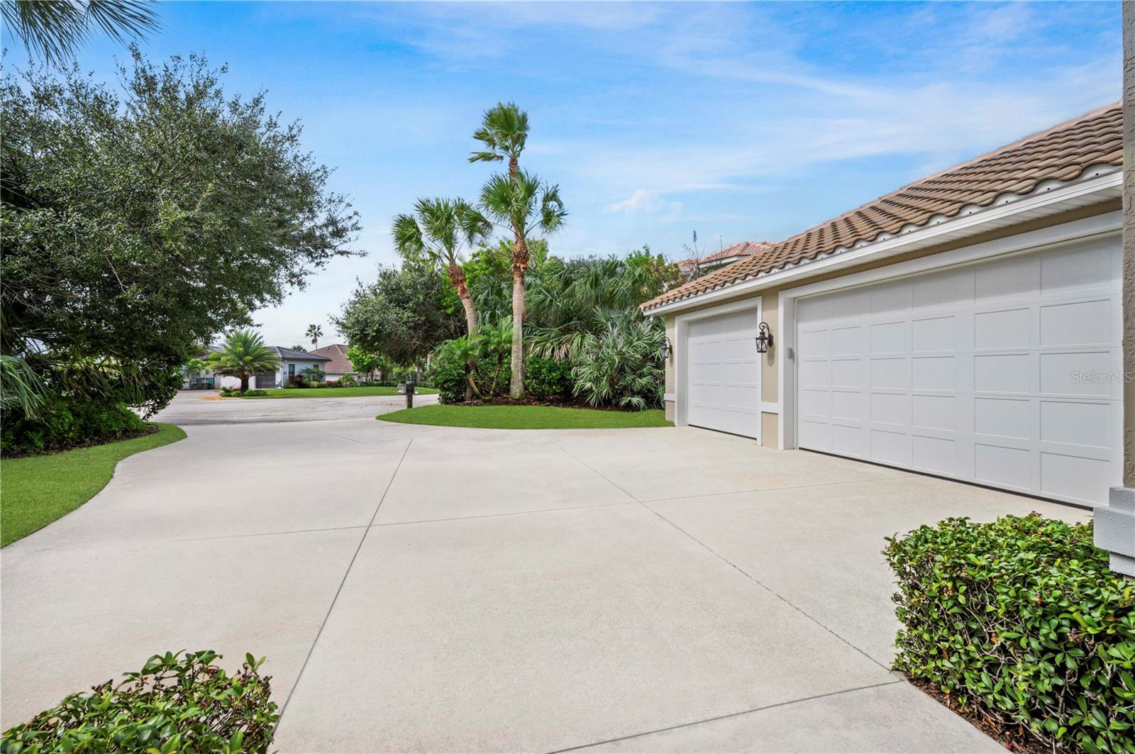 Ponce Inlet, Florida, 32127, United States, 4 Bedrooms Bedrooms, ,3 BathroomsBathrooms,Residential,Active,1967116