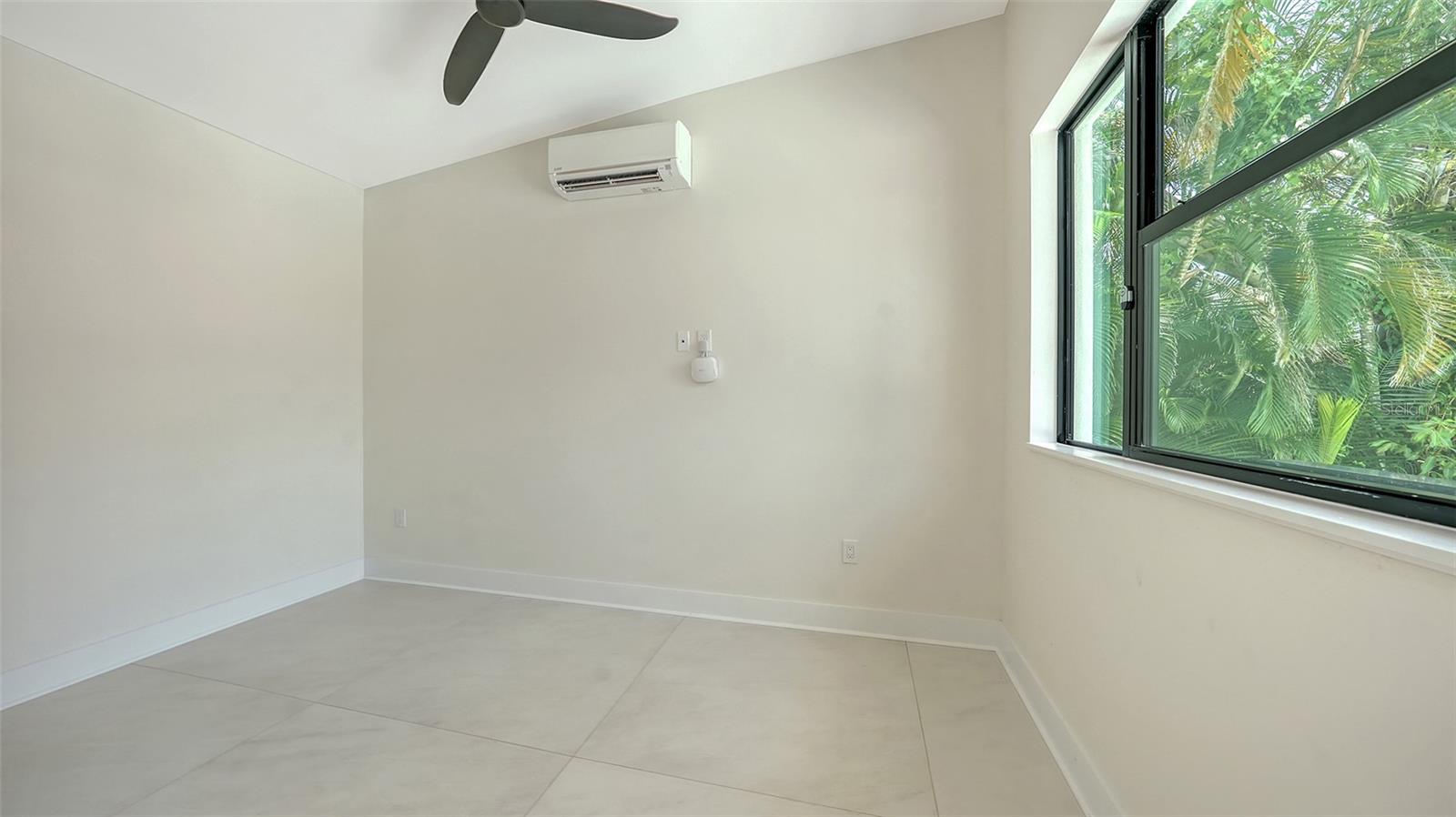 Sarasota, Florida, 34239, United States, ,7 BathroomsBathrooms,Residential,Active,1849492