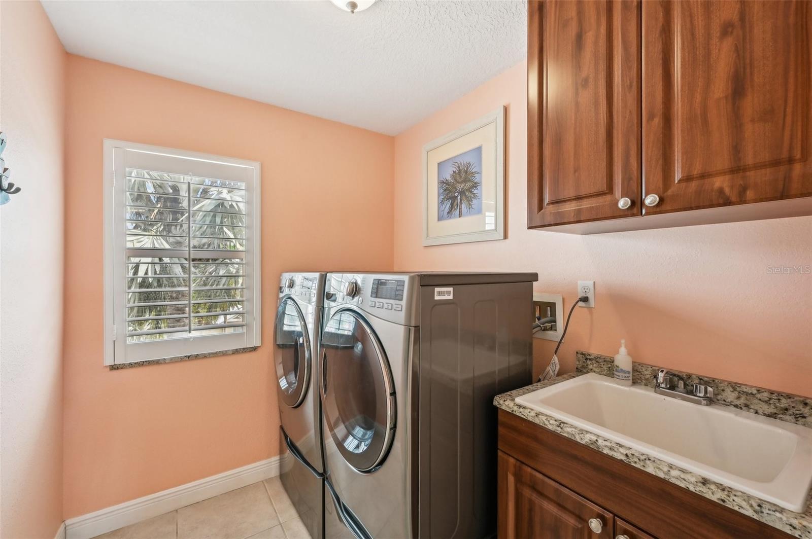 Holmes Beach, Florida, 34217, United States, 4 Bedrooms Bedrooms, ,3 BathroomsBathrooms,Residential,Active,1876877