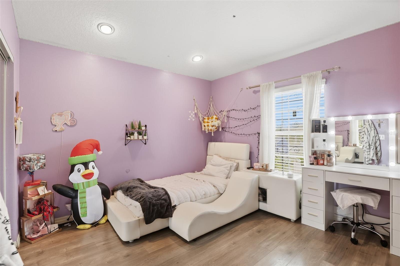 Orlando, Florida, 32809, United States, 3 Bedrooms Bedrooms, ,3 BathroomsBathrooms,Residential,Active,1954426