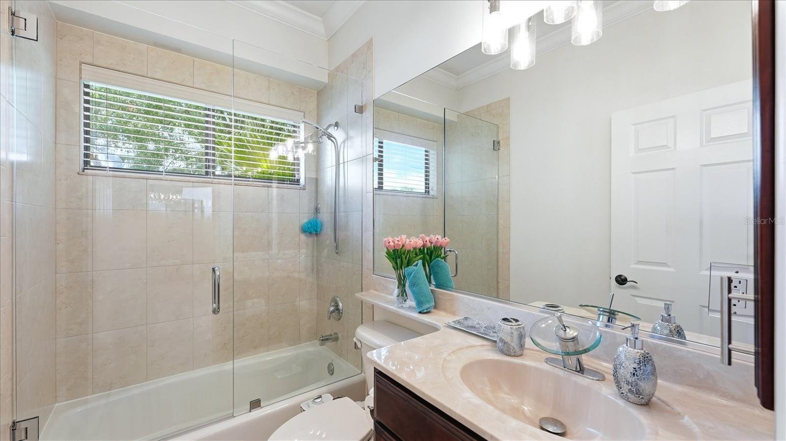 Sarasota, Florida, 34240, United States, 5 Bedrooms Bedrooms, ,4 BathroomsBathrooms,Residential,Active,2051990