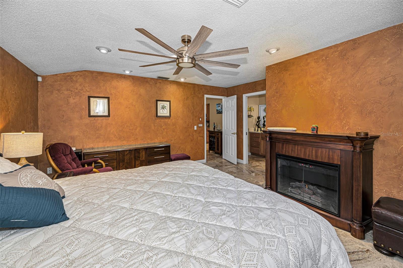 Palm Harbor, Florida, 34683, United States, 4 Bedrooms Bedrooms, ,4 BathroomsBathrooms,Residential,Active,2036020