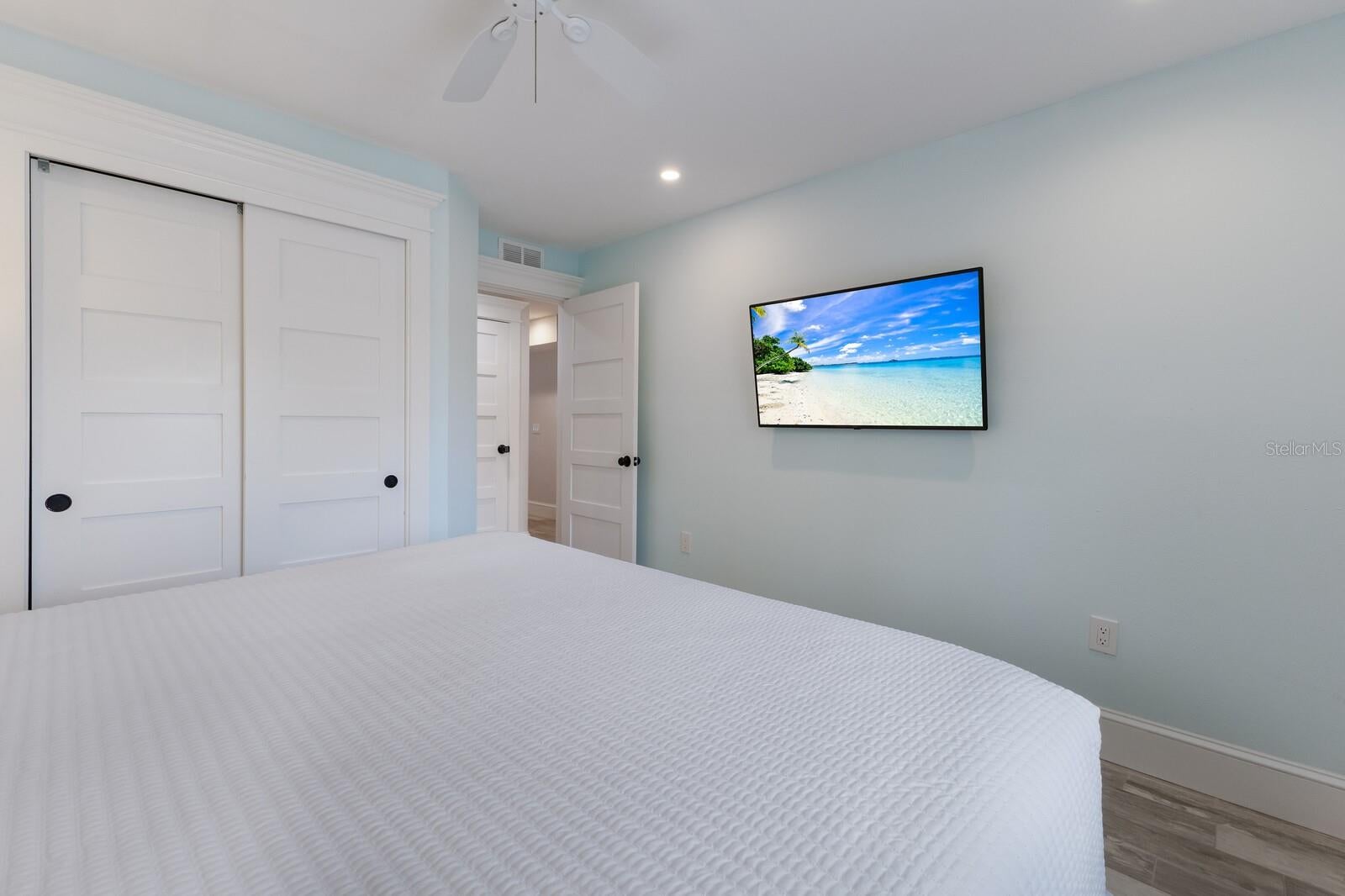 Sarasota, Florida, 34242, United States, 7 Bedrooms Bedrooms, ,6 BathroomsBathrooms,Residential,Active,1926695