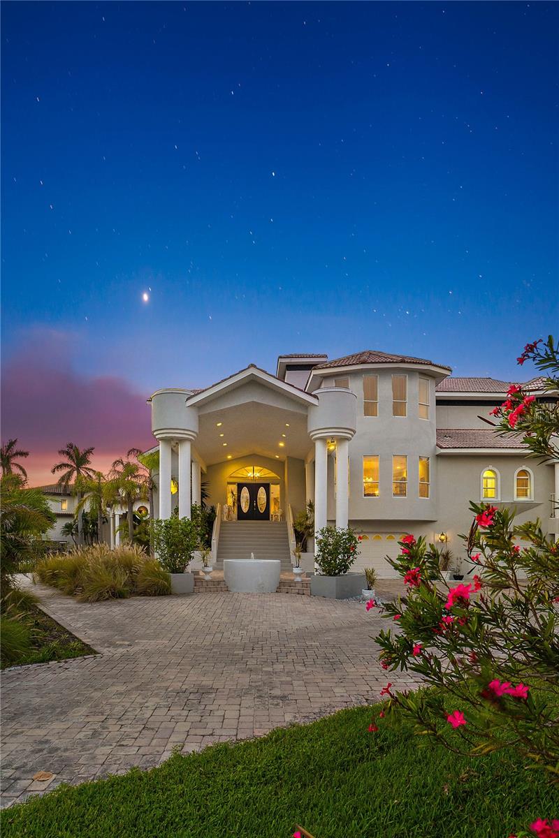St Petersburg, Florida, 33715, United States, 5 Bedrooms Bedrooms, ,5 BathroomsBathrooms,Residential,Active,1942385