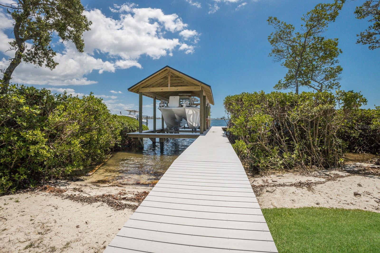 Bradenton, Florida, 34209, United States, 5 Bedrooms Bedrooms, ,6 BathroomsBathrooms,Residential,Active,1800164