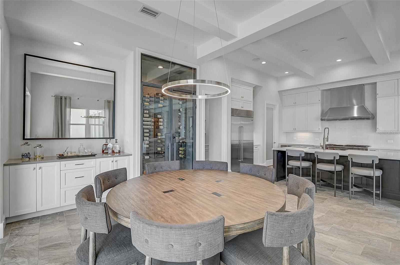 Sarasota, Florida, 34236, United States, 5 Bedrooms Bedrooms, ,6 BathroomsBathrooms,Residential,Active,1972132