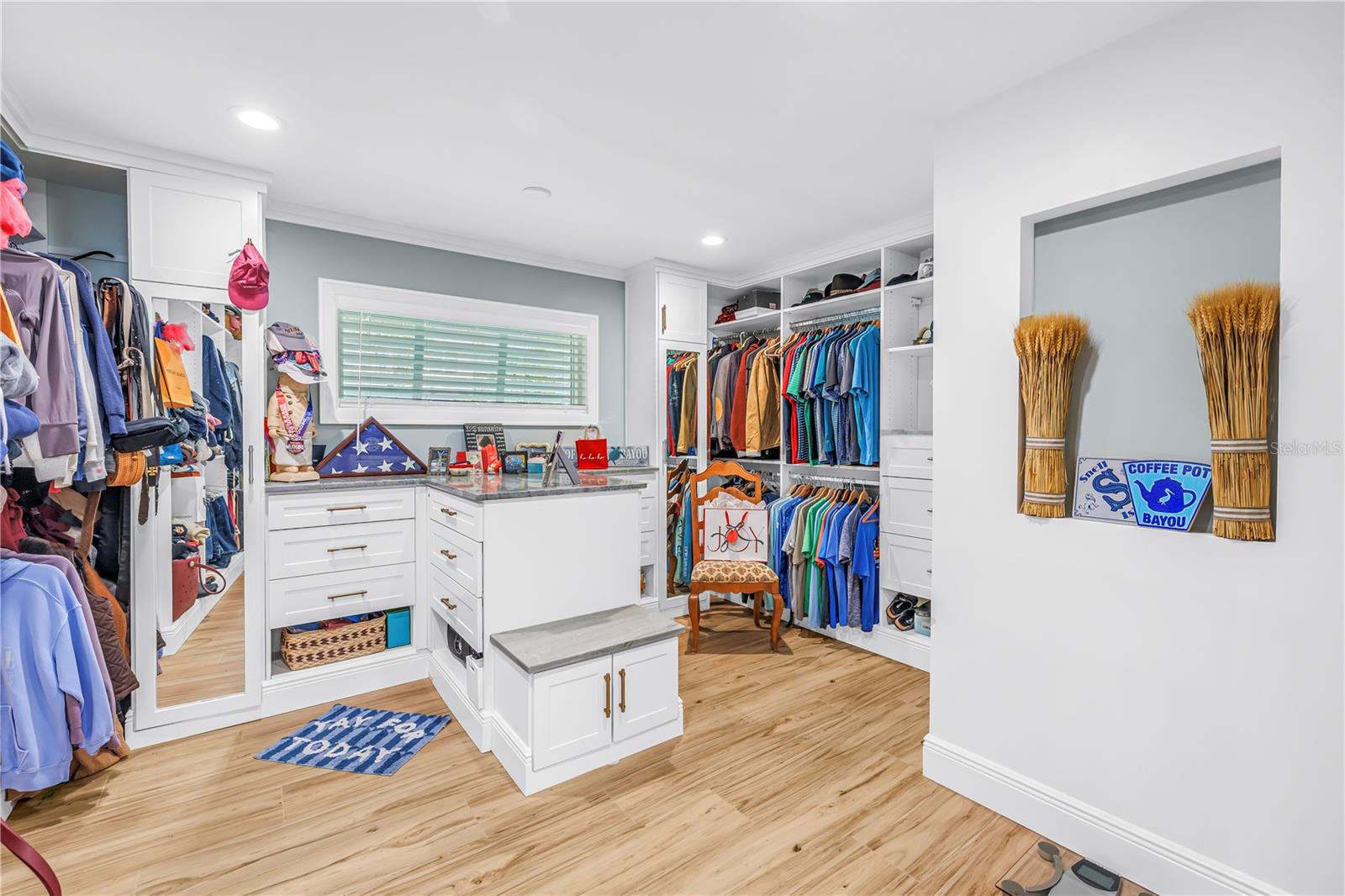 St Petersburg, Florida, 33704, United States, 4 Bedrooms Bedrooms, ,3 BathroomsBathrooms,Residential,Active,2009411