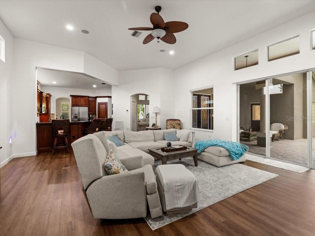 Sarasota, Florida, 34240, United States, 3 Bedrooms Bedrooms, ,3 BathroomsBathrooms,Residential,Active,1871617