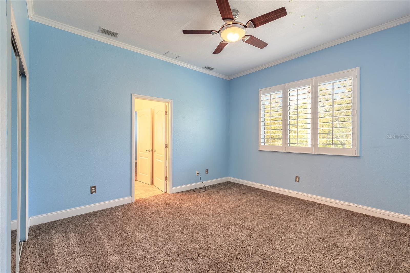 Daytona Beach, Florida, 32124, United States, 5 Bedrooms Bedrooms, ,4 BathroomsBathrooms,Residential,Active,1945086
