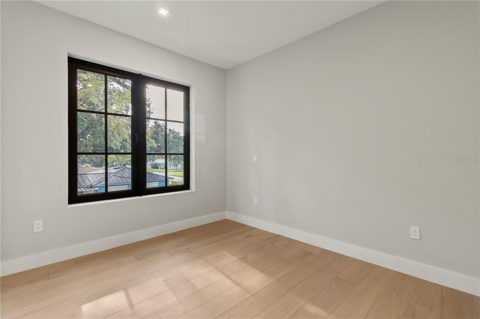 Orlando, Florida, 32804, United States, 5 Bedrooms Bedrooms, ,5 BathroomsBathrooms,Residential,Active,1905097