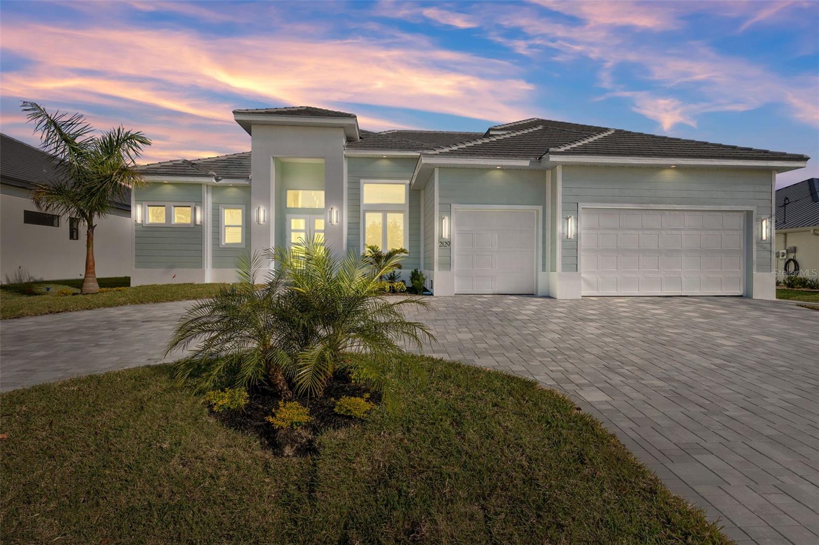 Cape Coral, Florida, 33914, United States, 4 Bedrooms Bedrooms, ,4 BathroomsBathrooms,Residential,Active,1703193