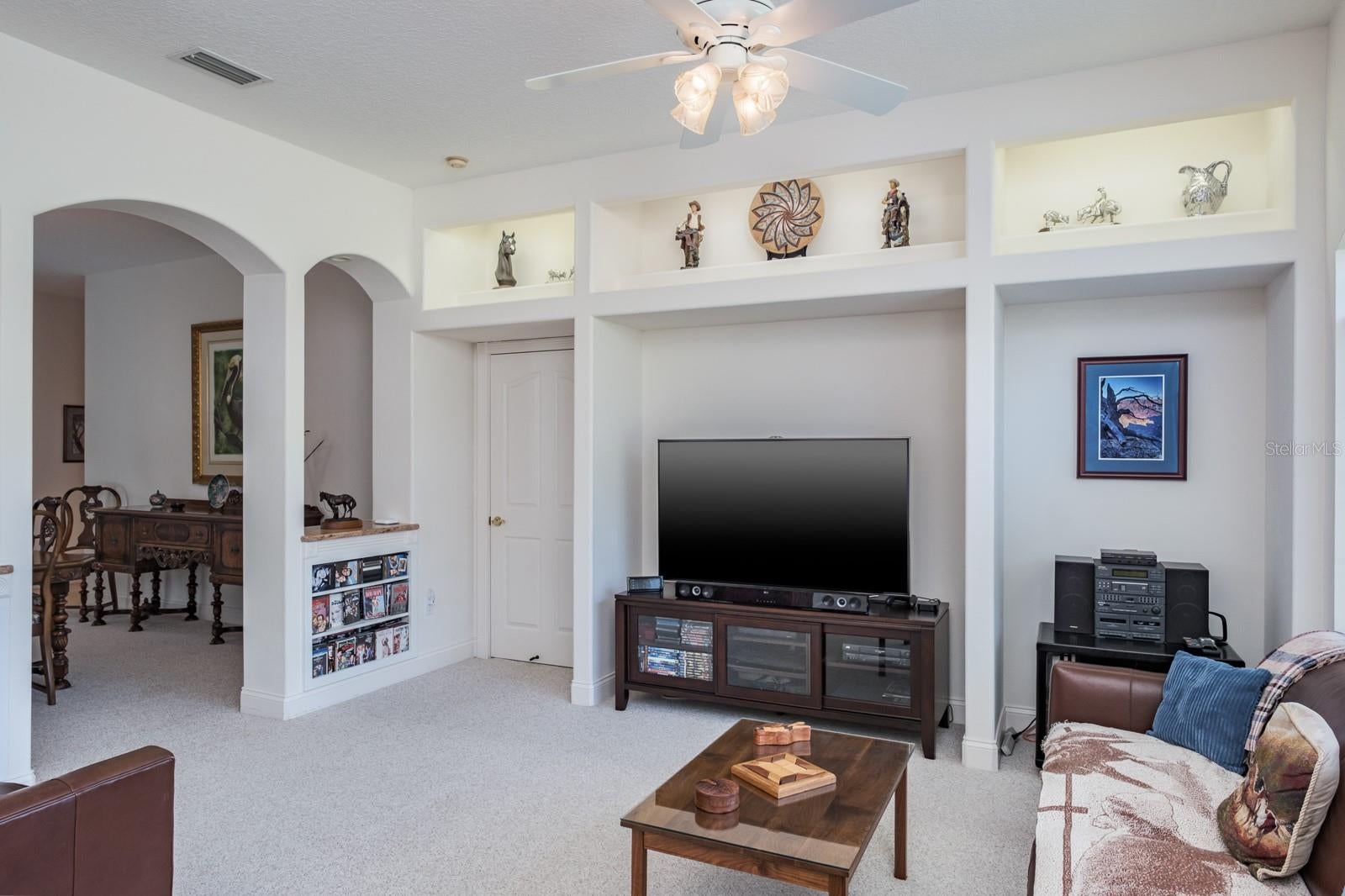 Tarpon Springs, Florida, 34688, United States, 4 Bedrooms Bedrooms, ,4 BathroomsBathrooms,Residential,Active,1841287