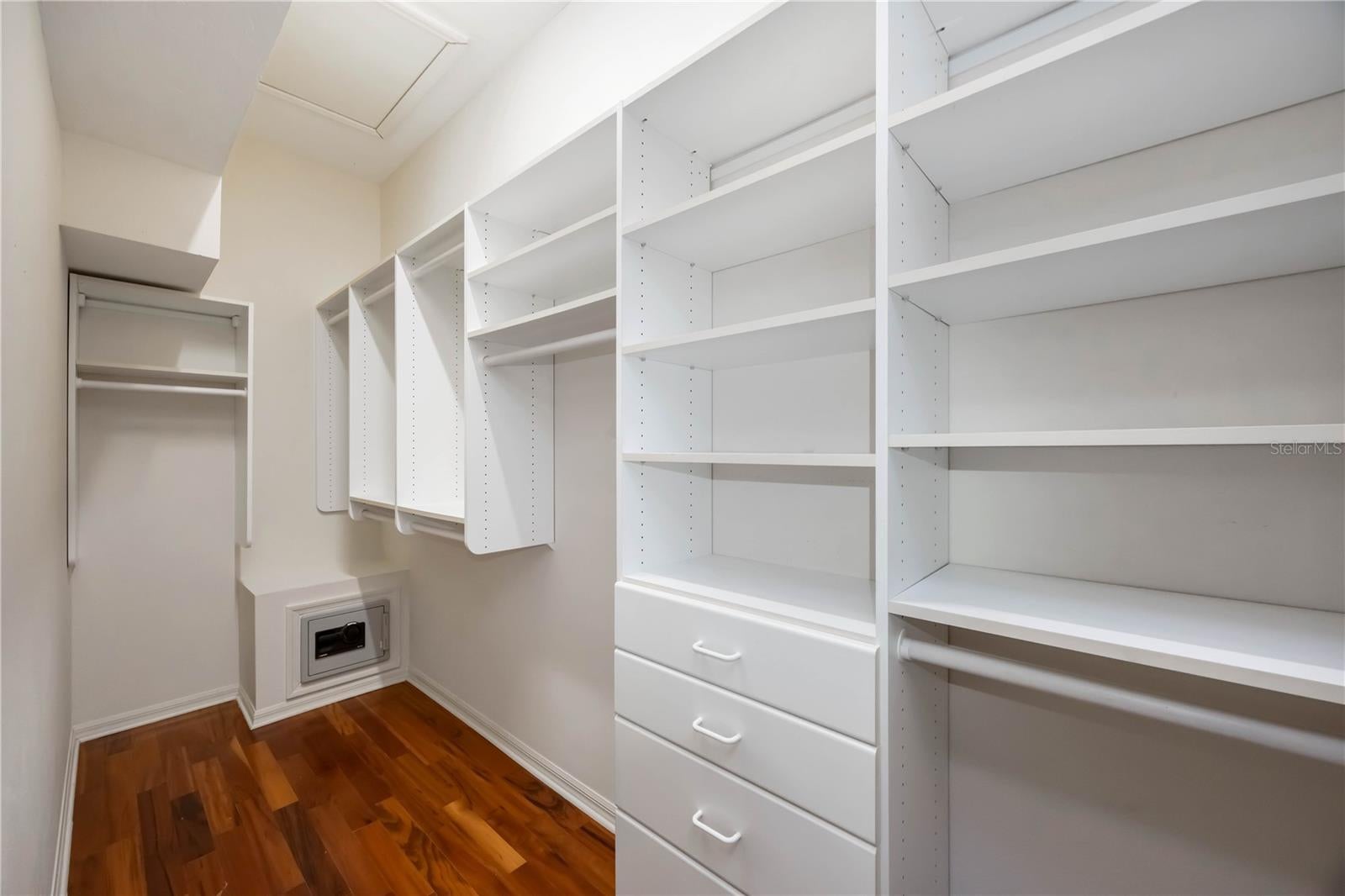 University Park, Florida, 34201, United States, 3 Bedrooms Bedrooms, ,3 BathroomsBathrooms,Residential,Active,1999922