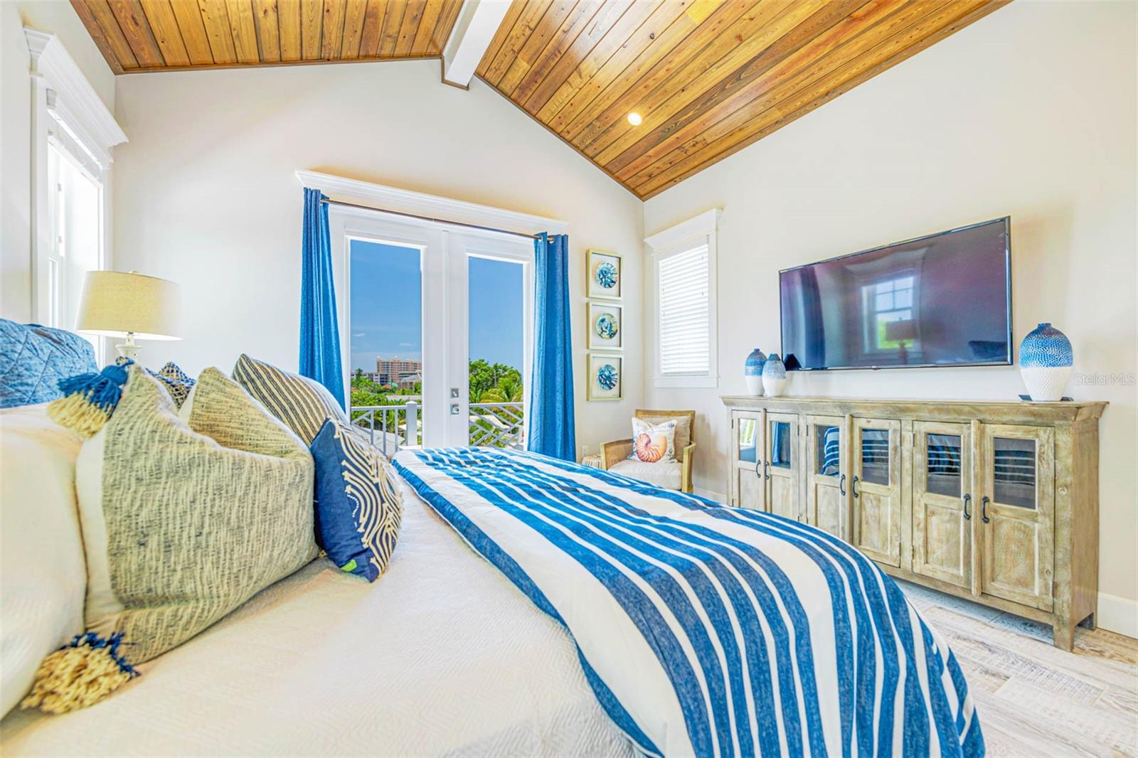 Sarasota, Florida, 34236, United States, 7 Bedrooms Bedrooms, ,8 BathroomsBathrooms,Residential,Active,1774005